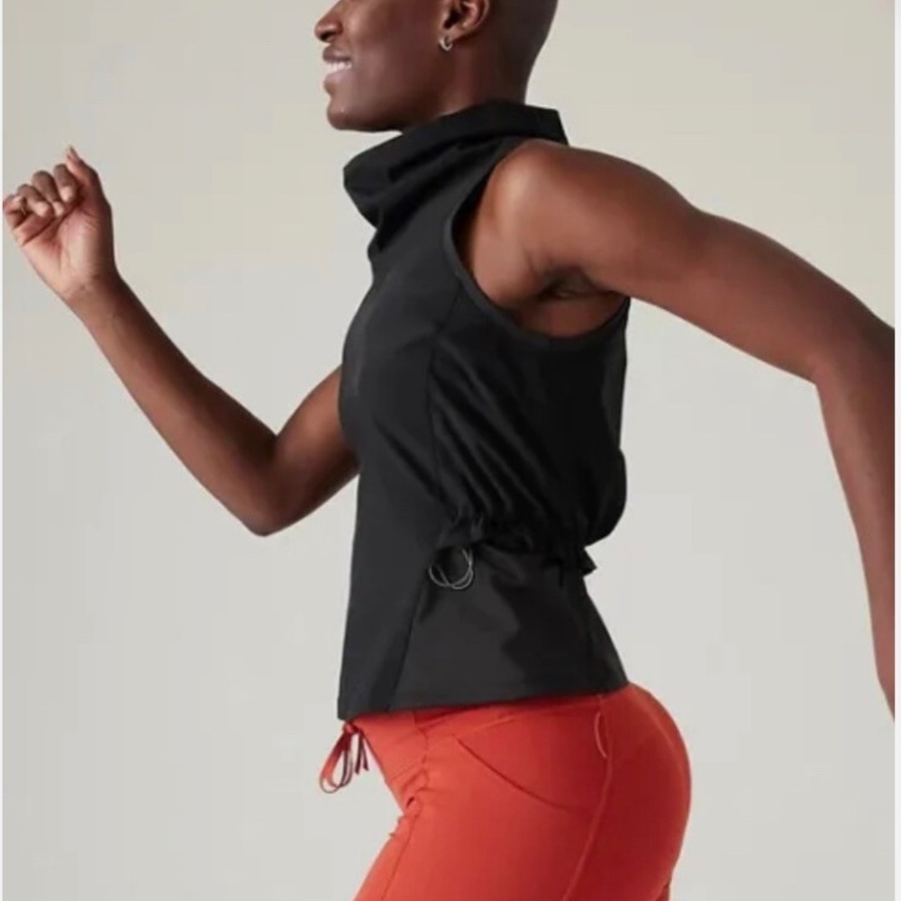 NWT 💗 ATHLETA Venture Out Tank Top Sleeveless Mandarin Collar Adj Ties Black M